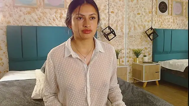 Snapshot of July_gh chatting on March 2025 11:45:02 PM July gh online show from March 2025 11:45:02 PM