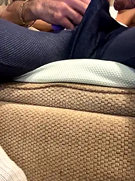 KBD85 online show from December 2024 11:10:02 PM