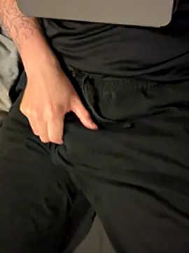 Dan8736 online show from November 2025 07:14:02 PM