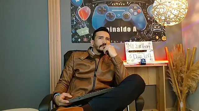 Reiko 85  online show from April 2026 02:32:02 PM