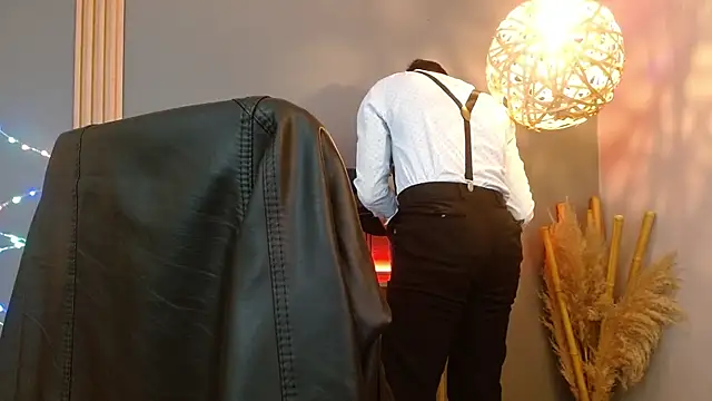 Reiko 85  online show from February 2026 02:39:01 PM