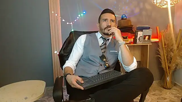 Reiko 85  online show from April 2026 02:34:01 PM