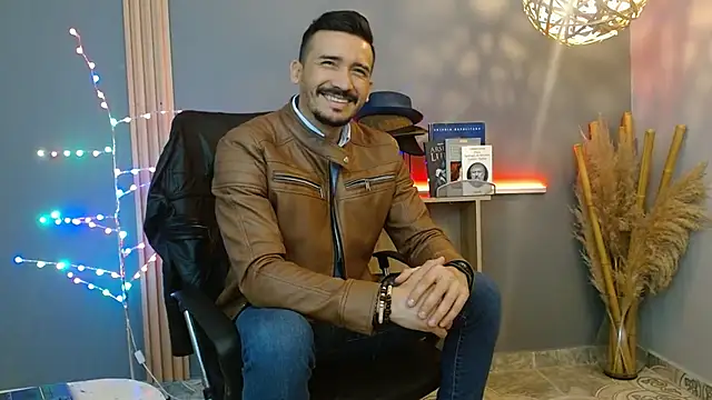 Reiko 85  online show from February 2026 07:16:01 PM