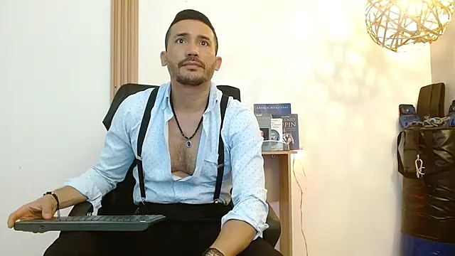 Reiko 85  online show from November 2025 02:56:01 PM