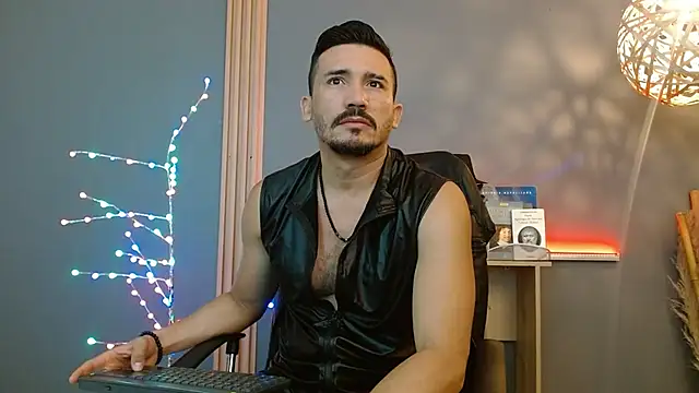 Reiko 85  online show from February 2026 02:33:01 PM