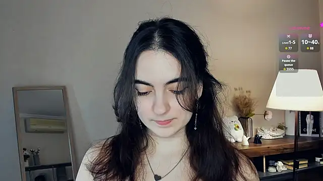 DracosMoon online show from November 2025 07:02:02 AM