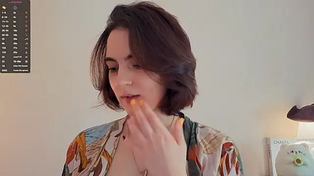 DracosMoon online show from April 2026 07:26:01 AM