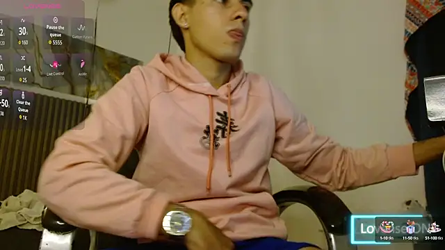 Dyla n18 online show from October 2025 10:51:02 PM