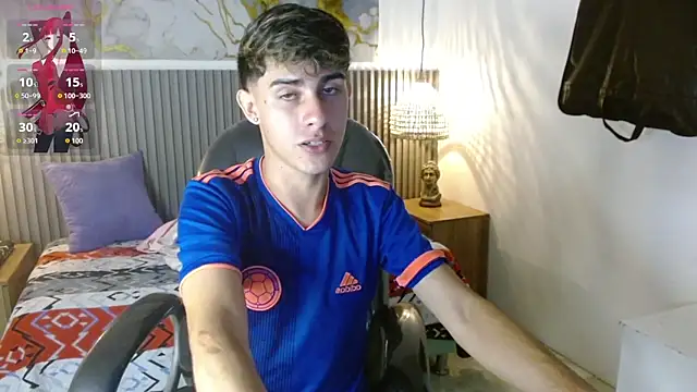 Dyla n18 online show from September 2025 10:04:01 PM