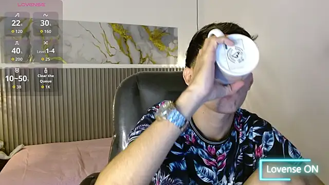 Dyla n18 online show from November 2025 07:47:01 PM