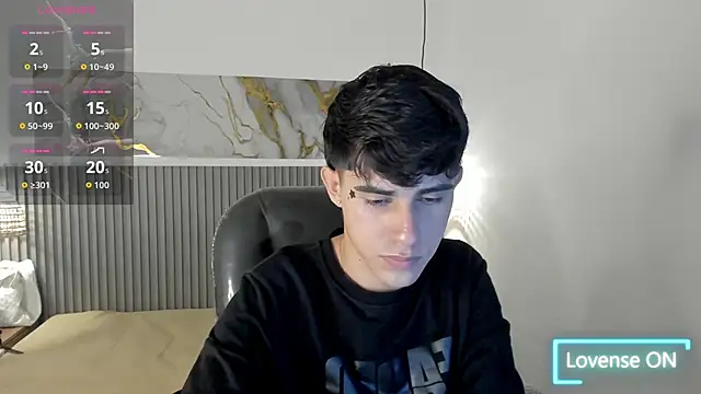 Dyla n18 online show from April 2026 08:42:02 PM