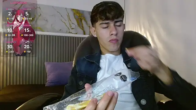 Dyla n18 online show from September 2025 10:09:02 PM