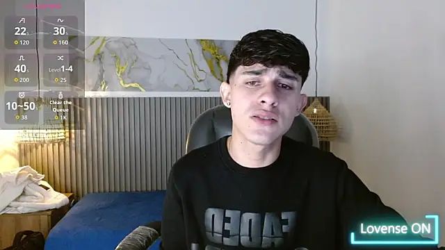 Snapshot of Dyla_n18 chatting on February 2026 08:00:01 PM Dyla n18 online show from February 2026 08:00:01 PM