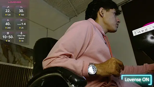 Dyla n18 online show from December 2025 05:11:01 PM