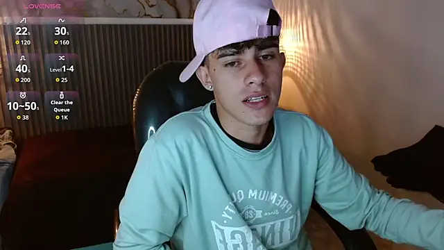 Dyla n18 online show from September 2025 10:53:01 PM