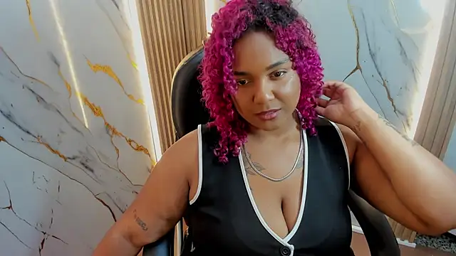 Snapshot of Just_Gissellex chatting on May 2026 03:22:01 PM Just Gissellex online show from May 2026 03:22:01 PM