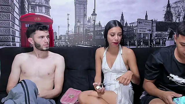 threesome sexy hot online show from December 2024 11:07:01 AM