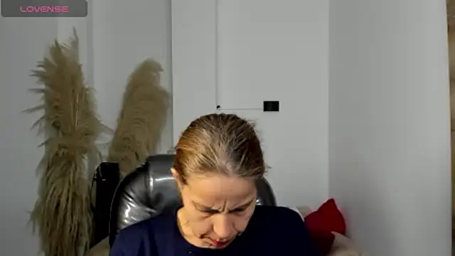 Milf karlye online show from April 2026 02:13:01 AM