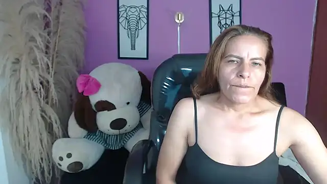 Snapshot of Milf_karlye chatting on October 2025 02:27:02 AM Milf karlye online show from October 2025 02:27:02 AM