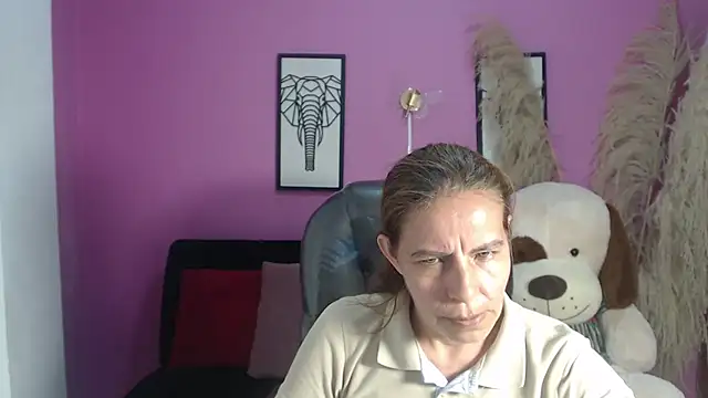 Snapshot of Milf_karlye chatting on October 2025 02:32:01 AM Milf karlye online show from October 2025 02:32:01 AM