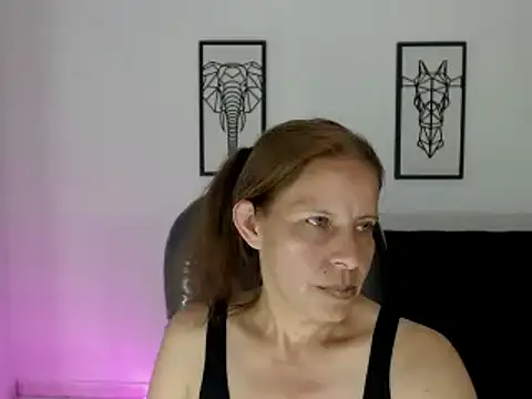 Snapshot of Milf_karlye chatting on February 2025 07:56:01 AM Milf karlye online show from February 2025 07:56:01 AM