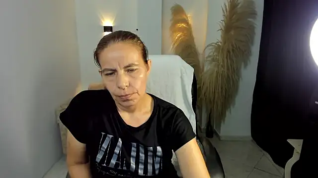 Milf karlye online show from February 2026 03:57:02 AM