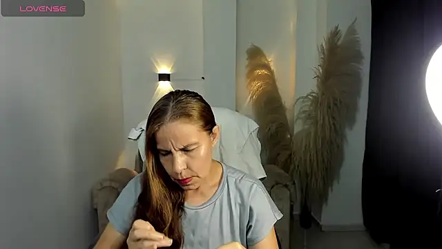 Milf karlye online show from February 2026 03:07:01 AM