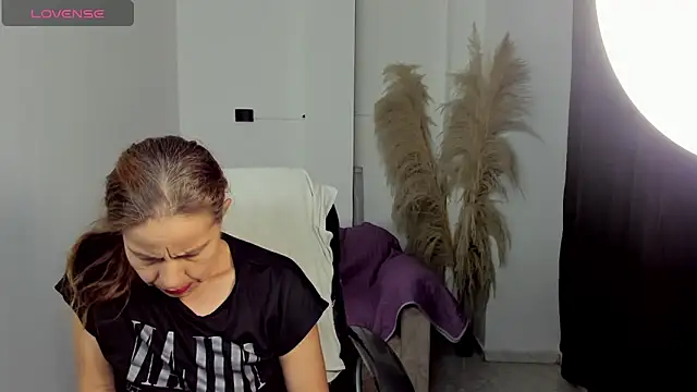Milf karlye online show from April 2026 12:45:02 AM