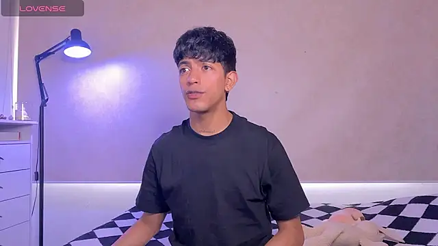 teobowny  online show from February 2026 04:40:01 PM