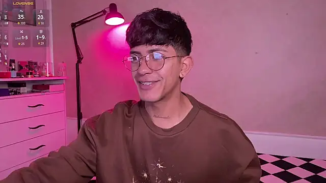 teobowny  online show from September 2025 12:33:01 PM