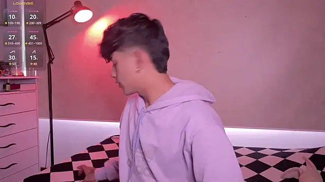 teobowny  online show from September 2025 01:40:02 PM