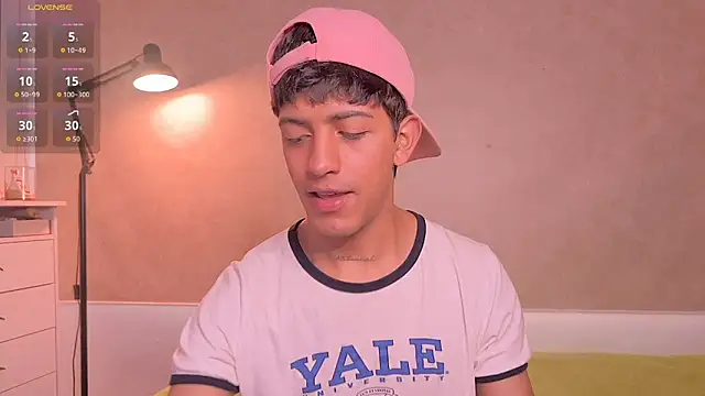 teobowny  online show from April 2026 10:34:01 PM