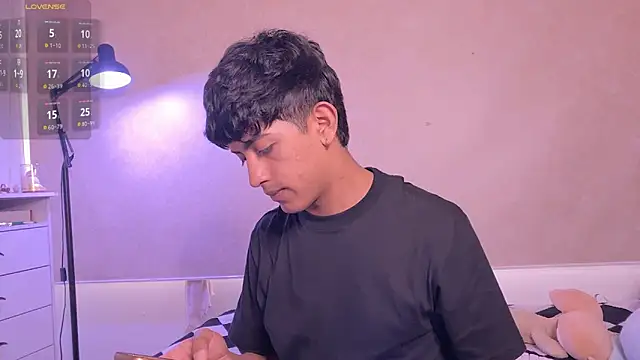 teobowny  online show from February 2026 07:48:01 PM