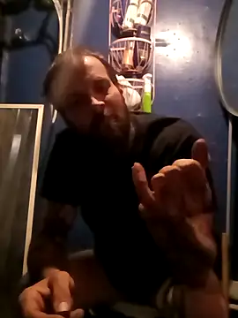 Whipit323 online show from March 2026 03:53:02 AM