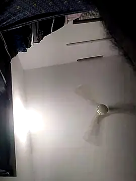 mallucallboy2104 online show from December 2024 10:46:01 PM