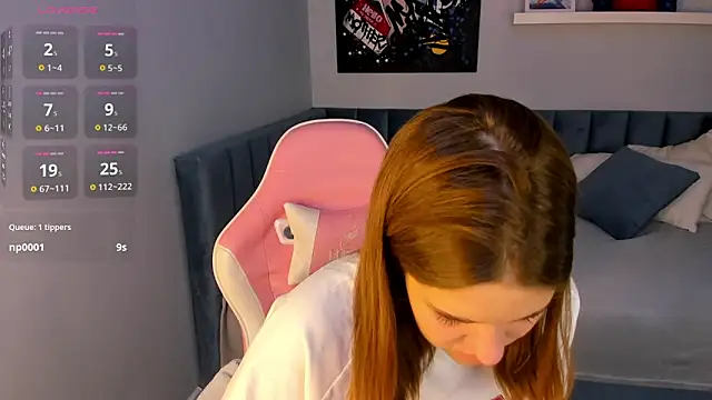 Jennifer Wadee online show from March 2026 11:19:01 PM