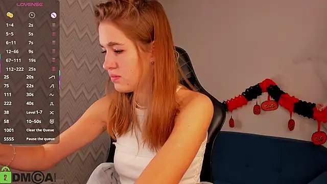 Jennifer Wadee online show from October 2025 11:45:02 PM