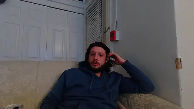 Snapshot of Marksoyer chatting on January 2025 05:28:02 AM Marksoyer online show from January 2025 05:28:02 AM