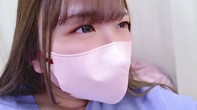 Snapshot of MAIKA_pyon chatting on November 2025 10:24:01 PM MAIKA pyon online show from November 2025 10:24:01 PM