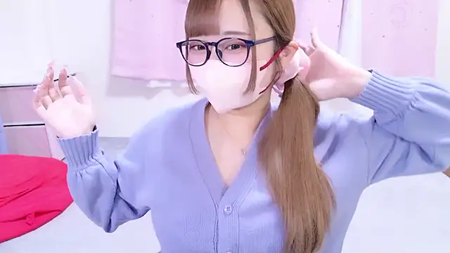Snapshot of MAIKA_pyon chatting on October 2025 07:54:01 AM MAIKA pyon online show from October 2025 07:54:01 AM