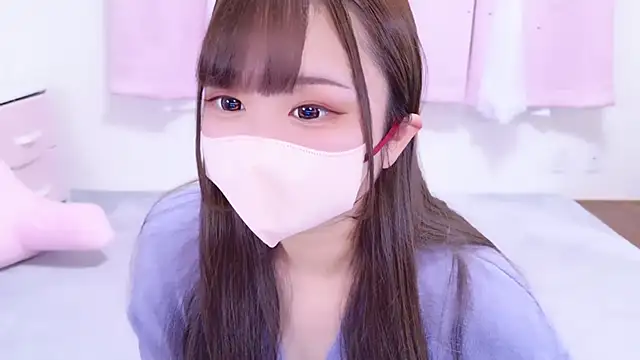 Snapshot of MAIKA_pyon chatting on November 2025 07:51:02 PM MAIKA pyon online show from November 2025 07:51:02 PM