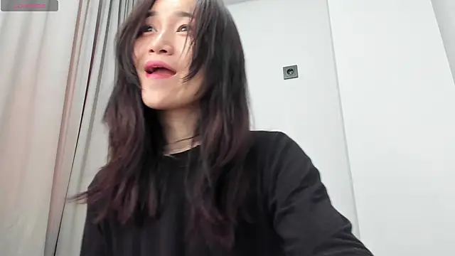 aenie online show from February 2025 04:14:02 AM