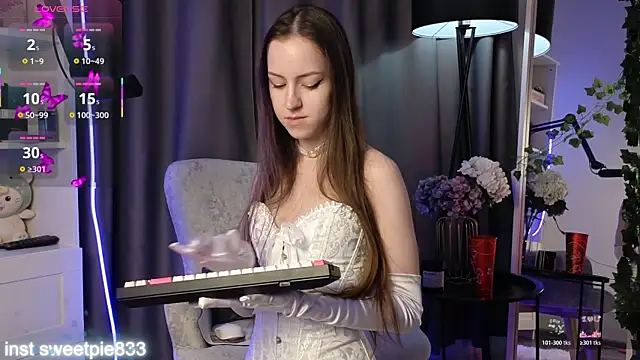 Anal Girl  online show from April 2026 04:30:02 PM