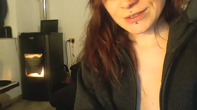Snapshot of complicata_mente chatting on January 2025 11:47:01 PM complicata mente online show from January 2025 11:47:01 PM