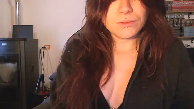 Snapshot of complicata_mente chatting on February 2025 09:52:02 AM complicata mente online show from February 2025 09:52:02 AM