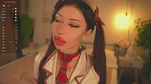 Devilsss toy online show from October 2025 03:58:02 PM