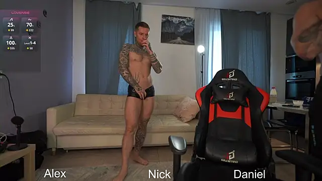 Snapshot of Alex_xxx chatting on September 2025 12:44:02 PM Alex xxx online show from September 2025 12:44:02 PM