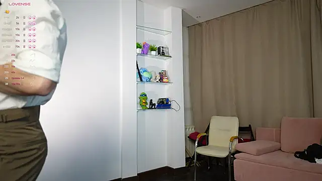 Snapshot of Alex_xxx chatting on November 2025 04:01:02 PM Alex xxx online show from November 2025 04:01:02 PM