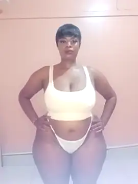 Luciouslips00 online show from May 2026 06:25:02 PM
