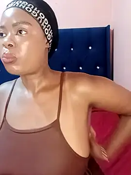 Luciouslips00 online show from February 2026 10:24:02 AM